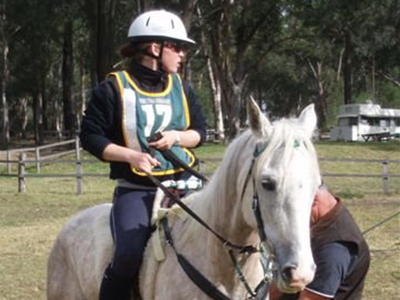 Belinda Tekis - South Coast Equine Veterinary Practice